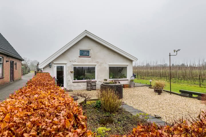 Foto 2 van Luchtenburg 60