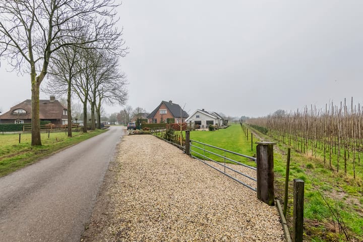 Foto 5 van Luchtenburg 60