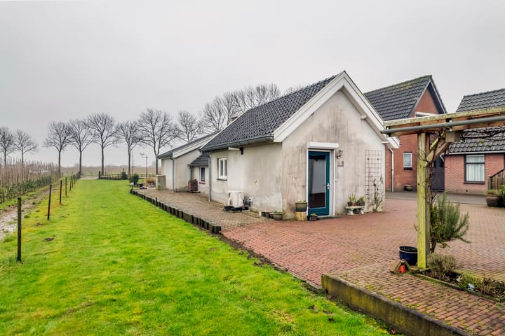 Foto 9 van Luchtenburg 60