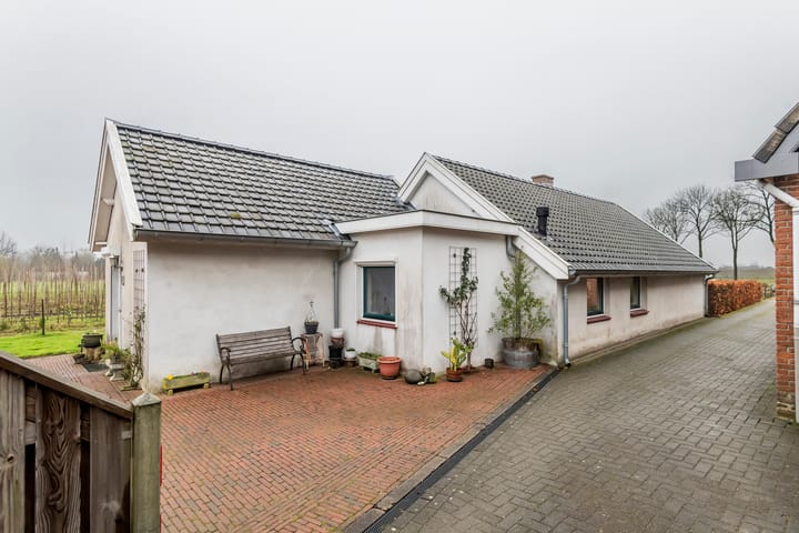 Foto 16 van Luchtenburg 60