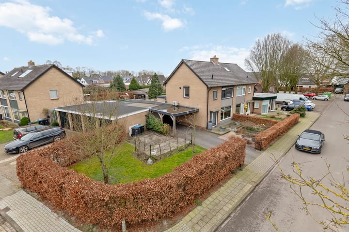 Photo 5 of Klaproosstraat 8