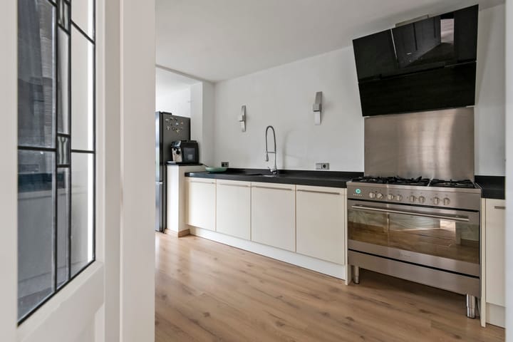 Photo 16 of Klaproosstraat 8