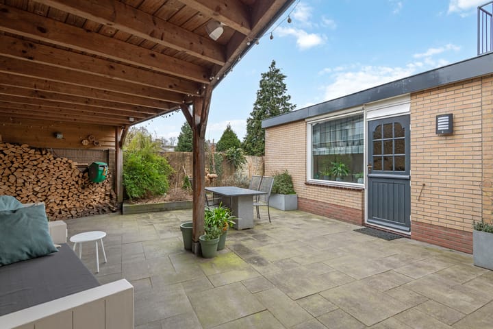 Photo 19 of Klaproosstraat 8