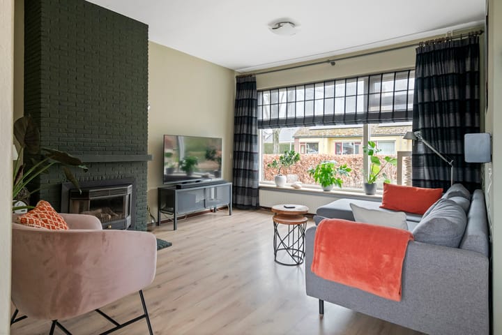 Photo 11 of Klaproosstraat 8