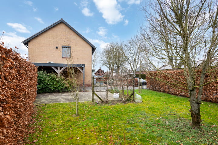 Photo 23 of Klaproosstraat 8