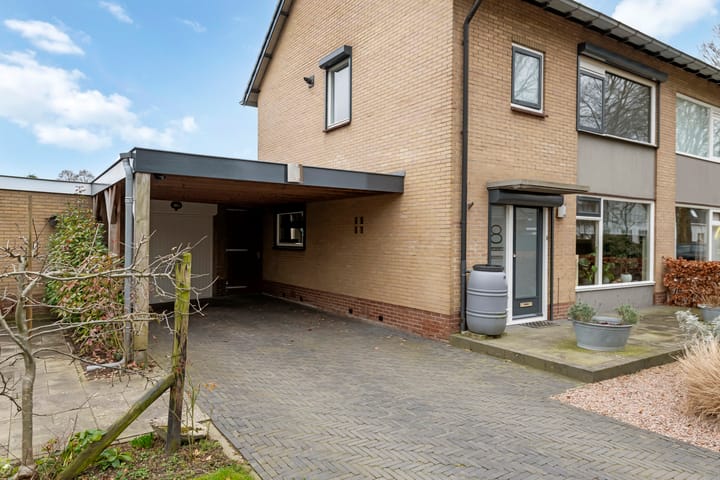 Photo 25 of Klaproosstraat 8