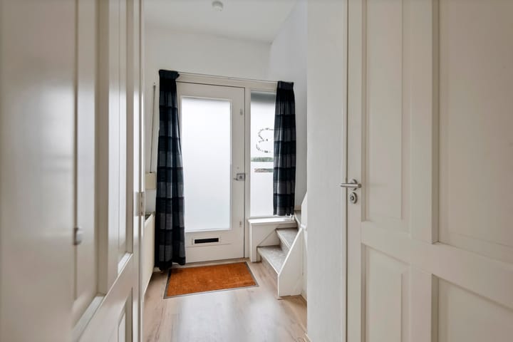 Photo 26 of Klaproosstraat 8