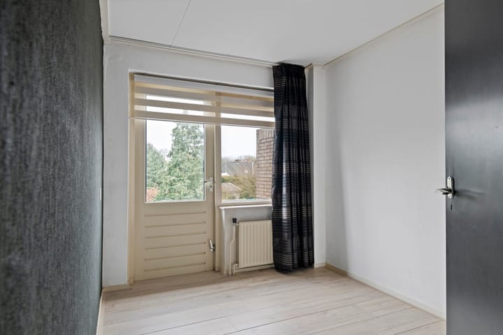 Photo 31 of Klaproosstraat 8