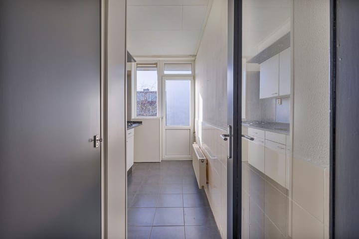 Photo 16 of Iepenlaan 28