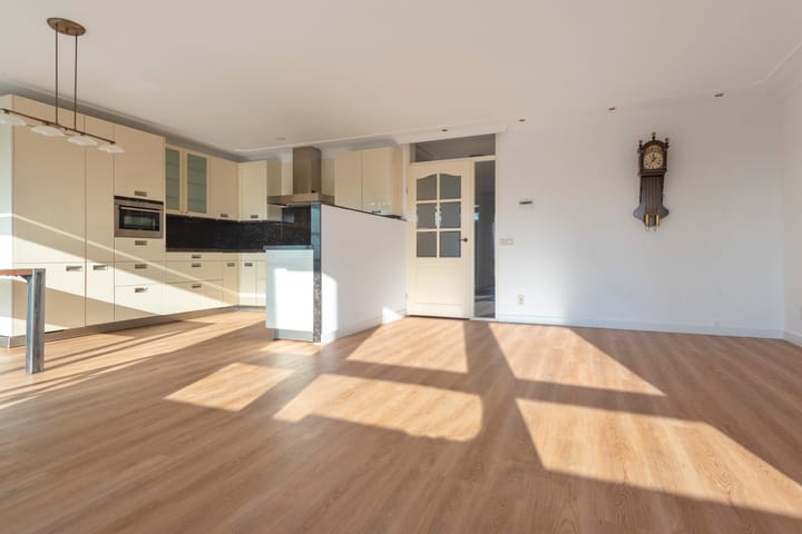 Foto 10 van De Hoven 17