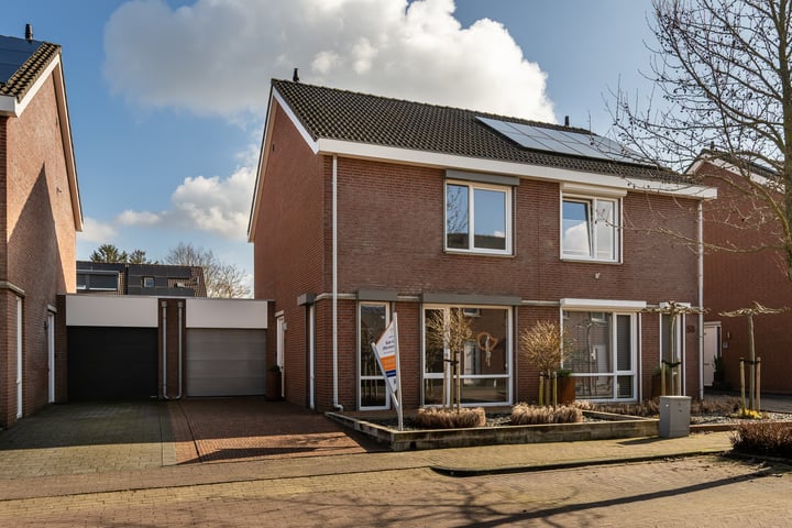 Bekijk foto van Pensionaatstraat 60