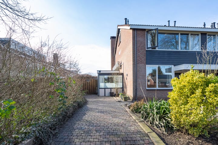 Foto 11 van Prof. Donderslaan 18