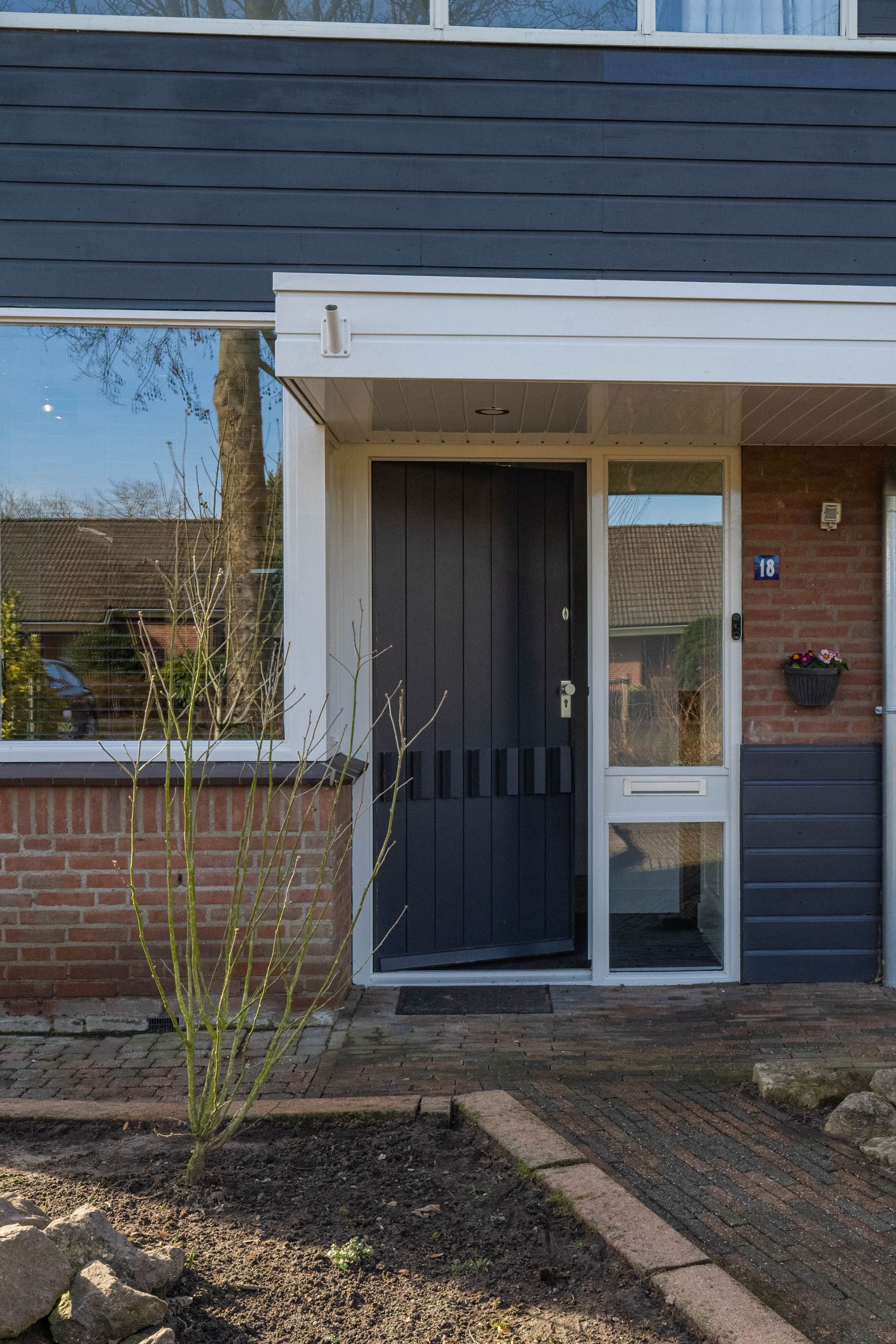 Foto 12 van Prof. Donderslaan 18