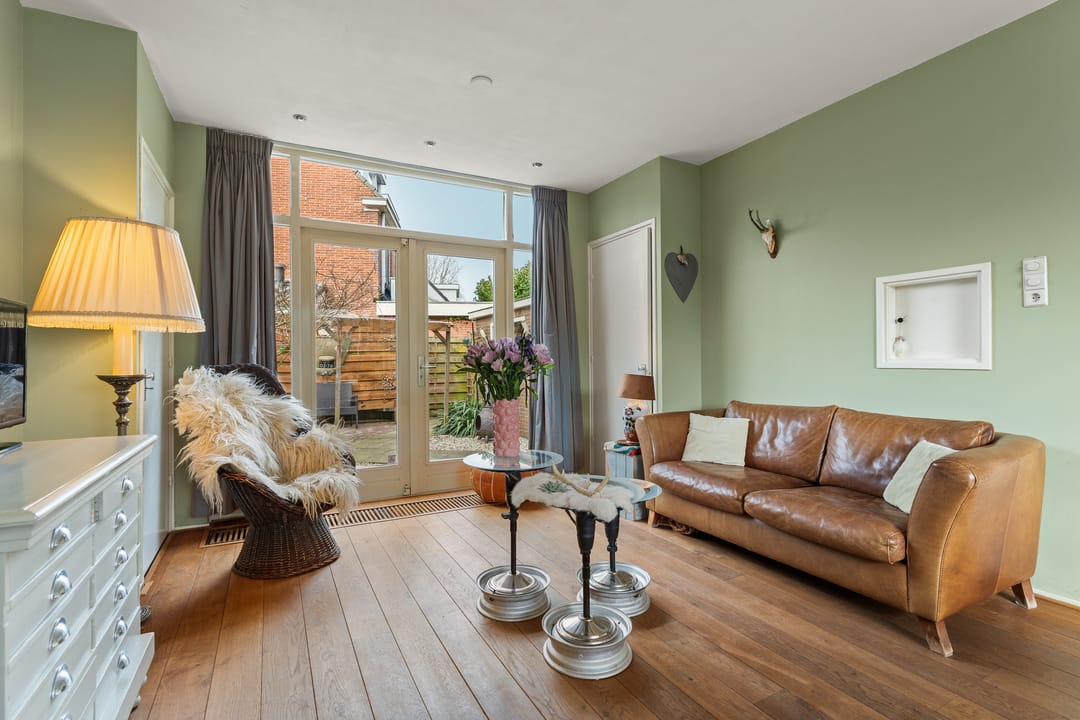 Foto 2 van Burgemeester des Tombeweg 4