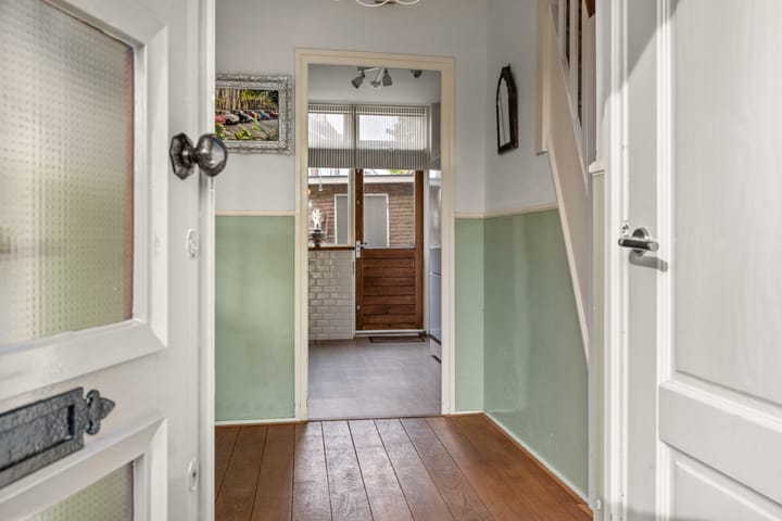 Foto 6 van Burgemeester des Tombeweg 4