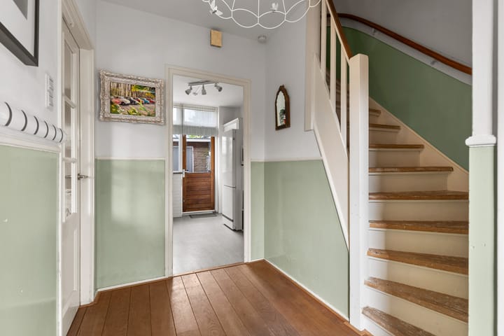 Foto 14 van Burgemeester des Tombeweg 4