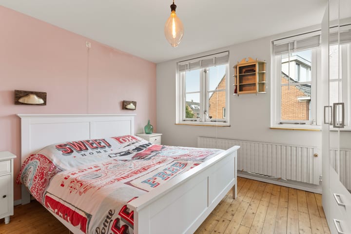 Foto 15 van Burgemeester des Tombeweg 4