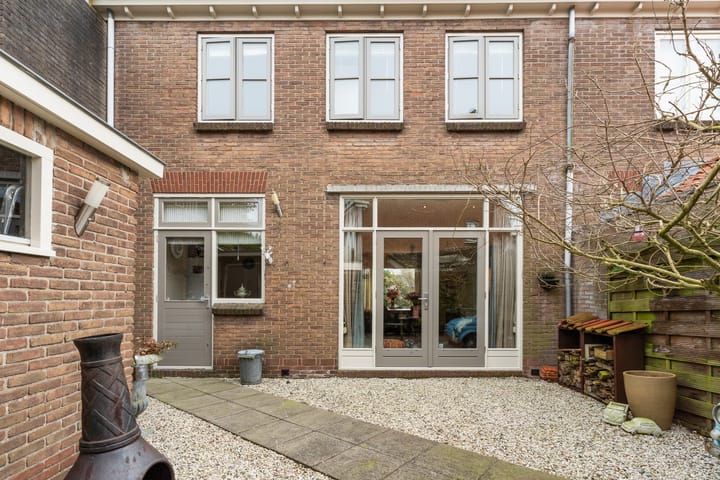 Foto 29 van Burgemeester des Tombeweg 4