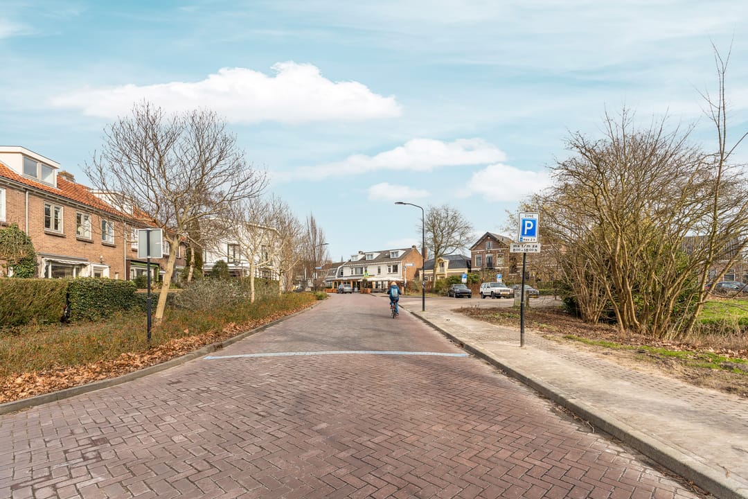 Foto 31 van Burgemeester des Tombeweg 4