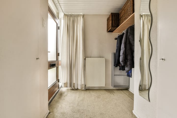 Foto 8 van Jakob van Necklaan 7