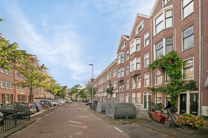 Photo 12 of Samuel Mullerstraat 33-A03