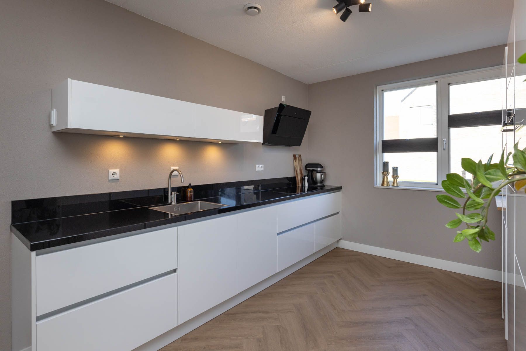 Foto 6 van M.C. Escherstraat 20