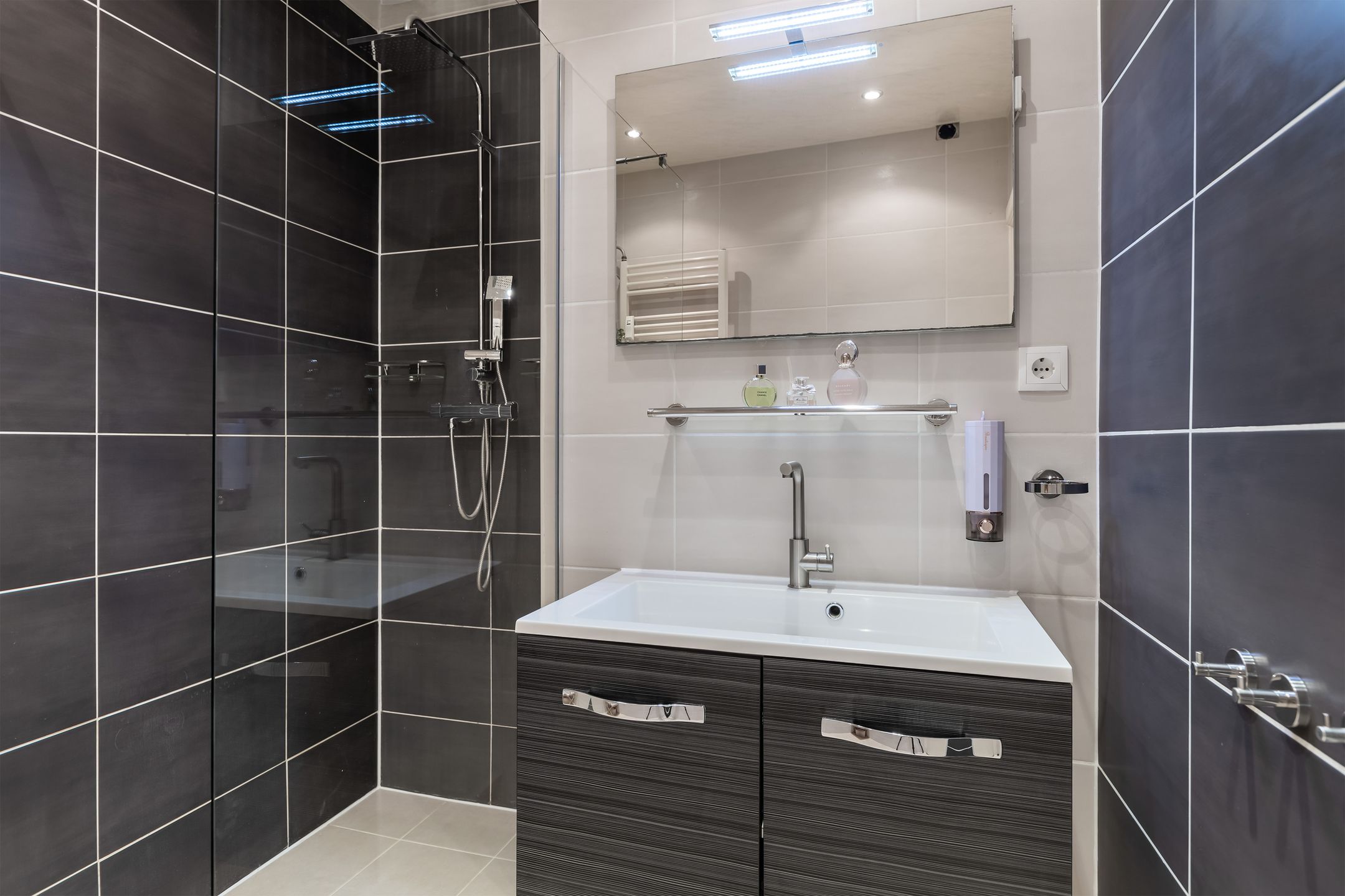 Foto 39 van Van Weerden Poelmanlaan 68