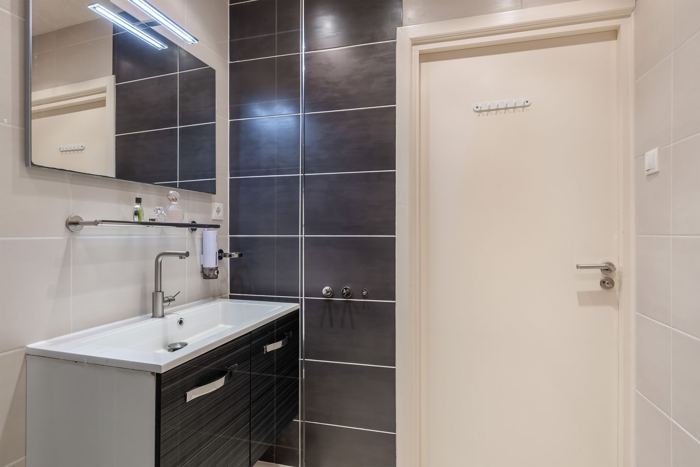 Foto 40 van Van Weerden Poelmanlaan 68