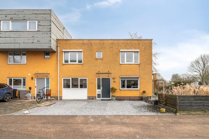 Foto 5 van Smaragd 69