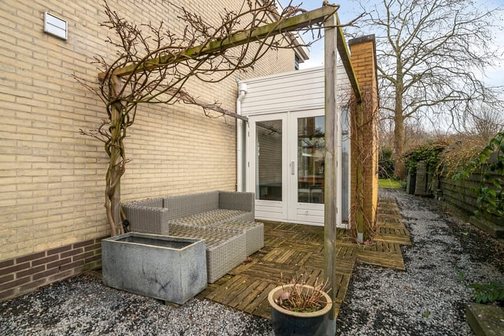 Foto 8 van Smaragd 69