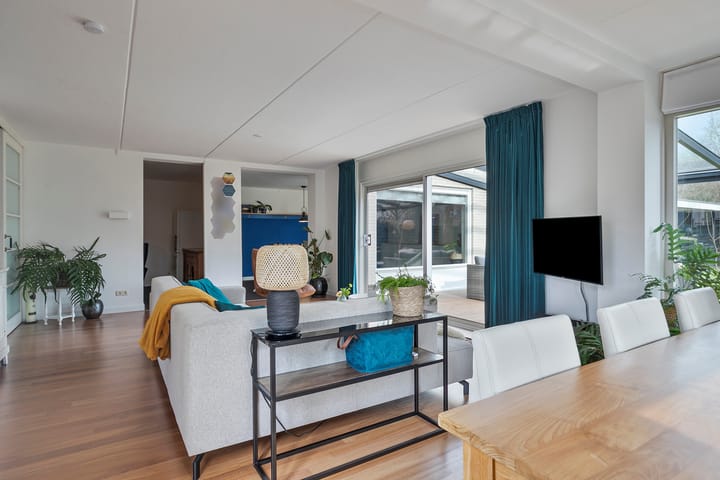 Foto 16 van Smaragd 69