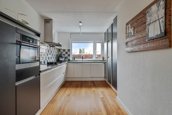 Foto 19 van Smaragd 69