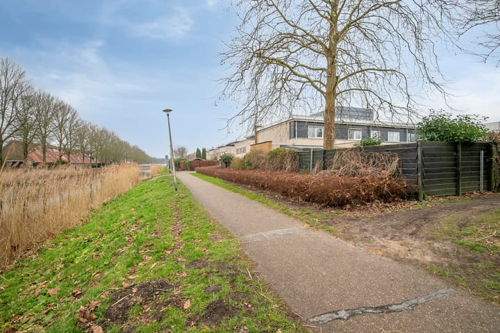 Foto 53 van Smaragd 69