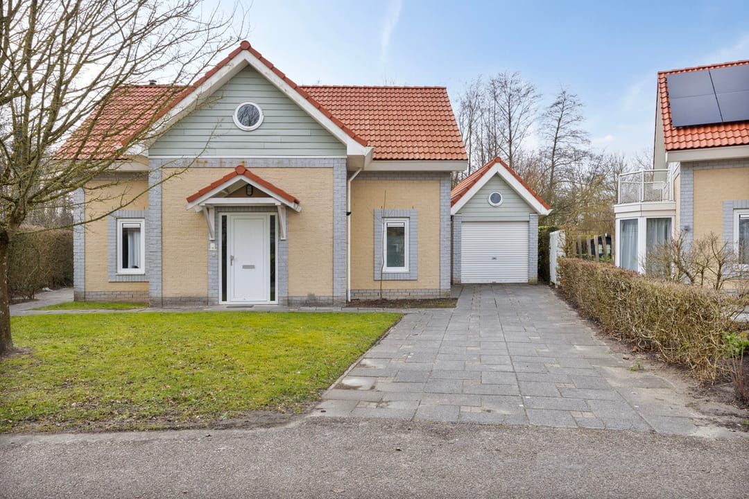 Foto 1 van Kering 16