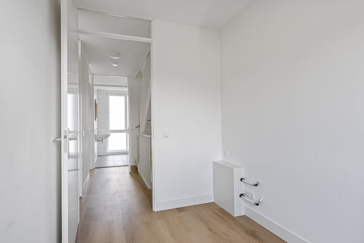 Foto 22 van Franekerstraat 11