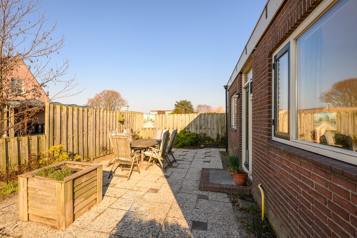 Foto 24 van Vredebestlaan 14