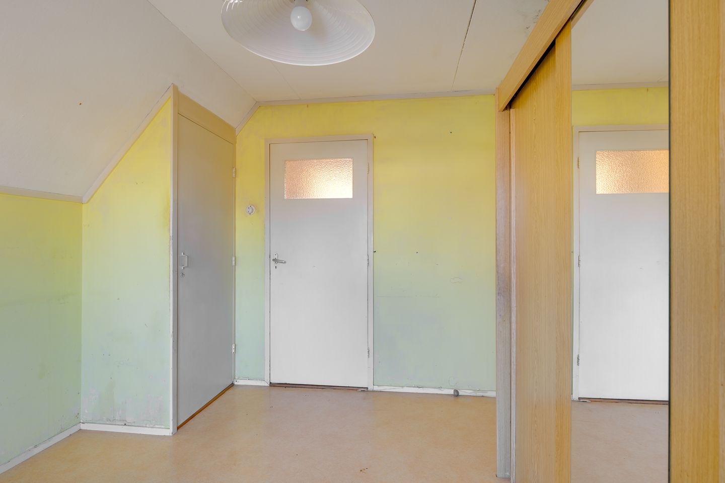 Foto 35 van Vredebestlaan 14