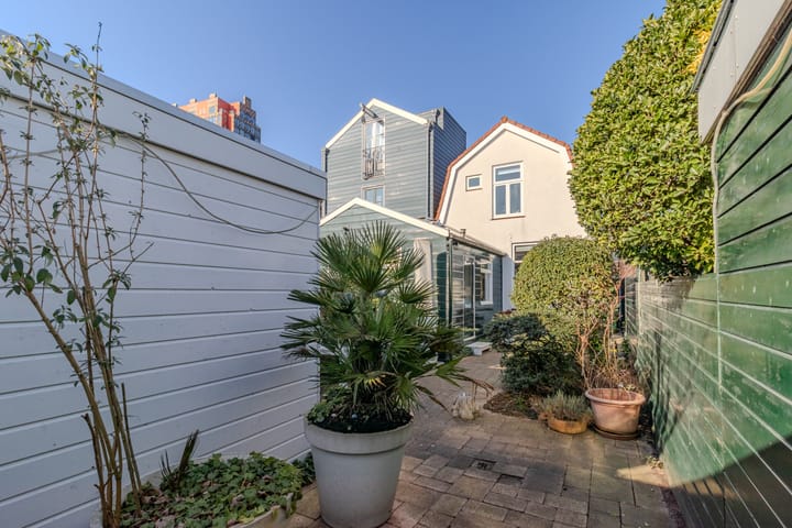 Foto 11 van Czaar Peterstraat 61