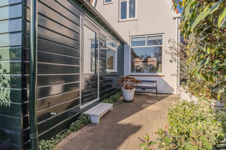 Foto 15 van Czaar Peterstraat 61