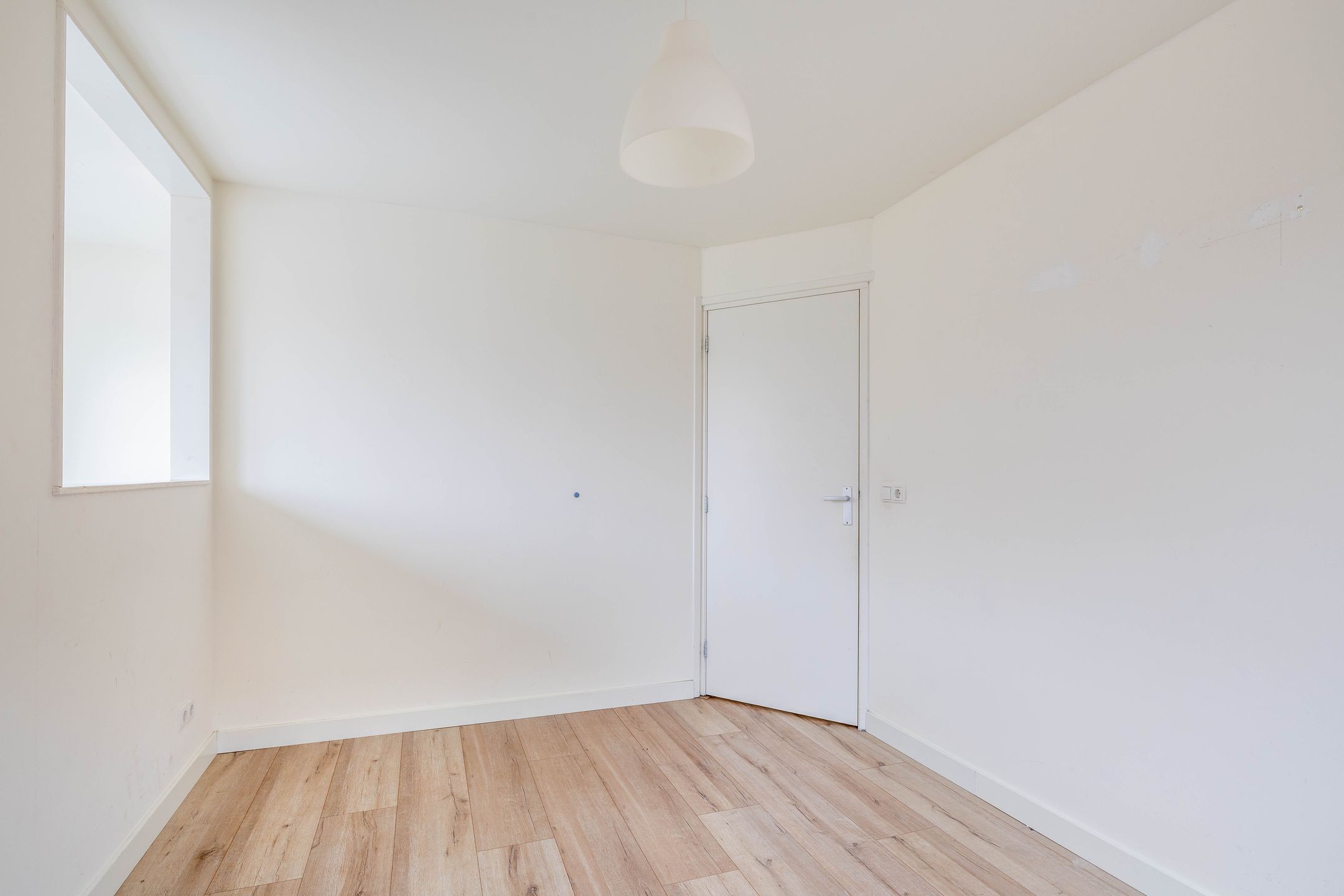 Photo 21 of Lange Hilleweg 10