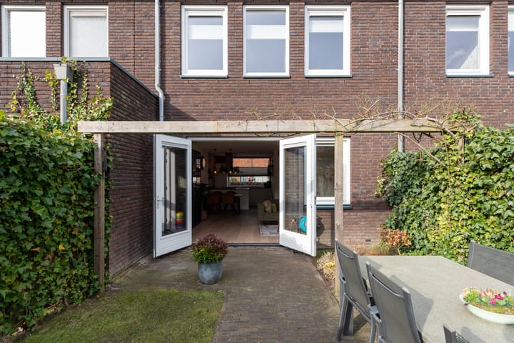 Foto 17 van Rotstuinlaan 16