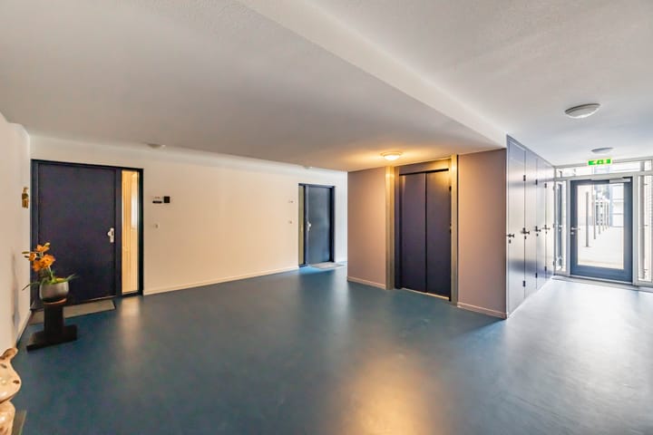 Foto 14 van Veenlustplein 1-11