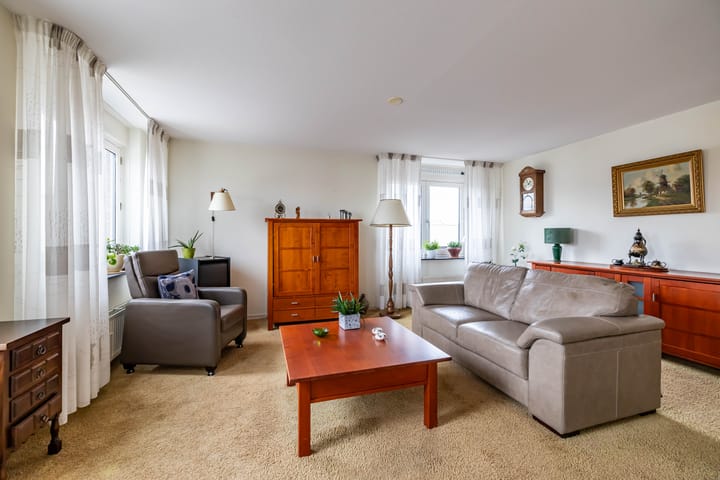 Foto 23 van Veenlustplein 1-11