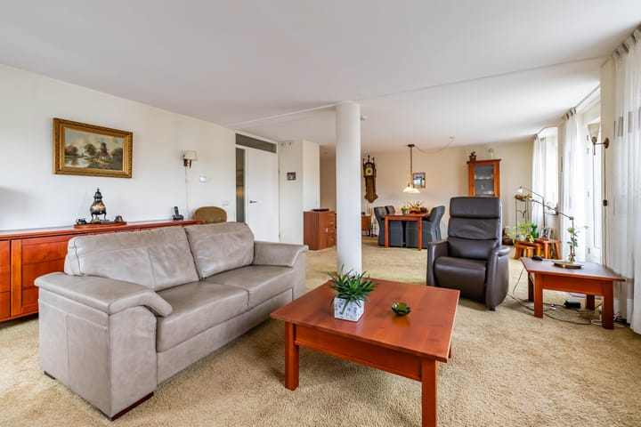 Foto 25 van Veenlustplein 1-11