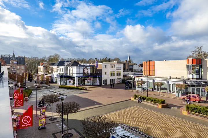 Foto 32 van Veenlustplein 1-11