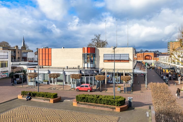 Foto 35 van Veenlustplein 1-11