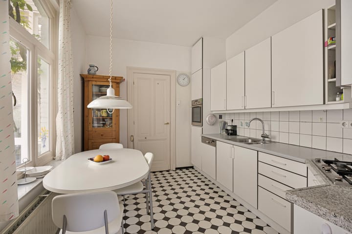 Photo 13 of Sint Lambertuslaan 34