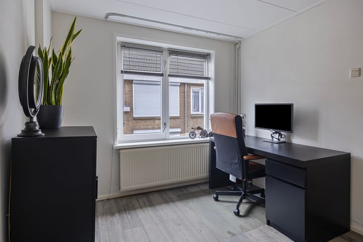 Foto 26 van Perestraat 12