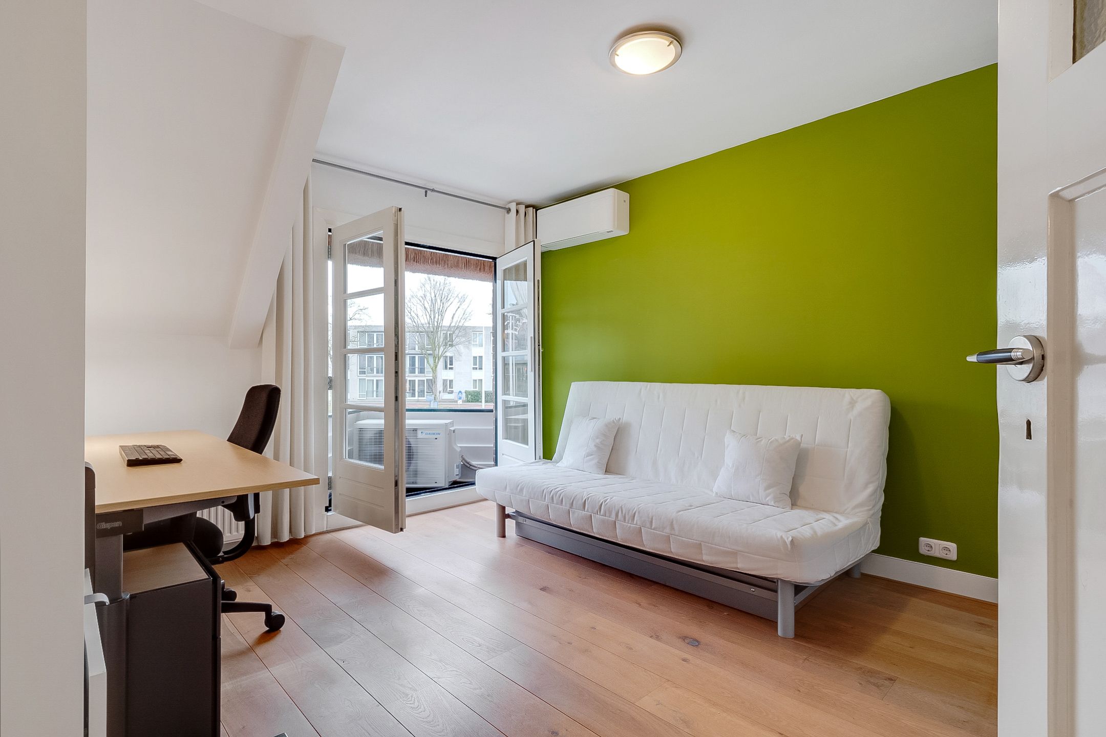 Foto 30 van Bizetlaan 8