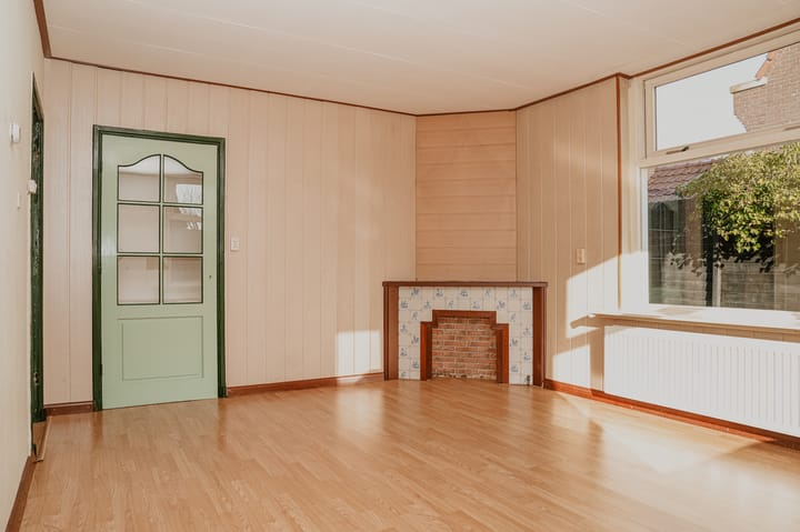 Foto 2 van Esdoornstraat 7